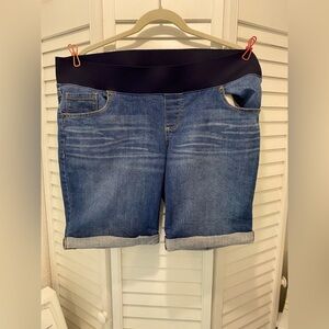GREAT EXPECTATIONS “Maternity Jean Shorts” Size XL Distressed Blue Roll Hem EUC